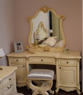 Туалетный стол + Зеркало Мона Лиза (крем) в Кунгуре - kungur.mebel-74.com | фото